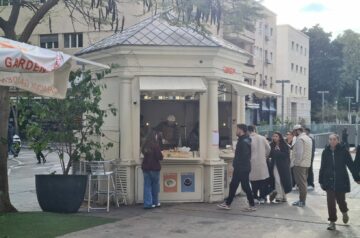Le premier kiosque de Tel-aviv