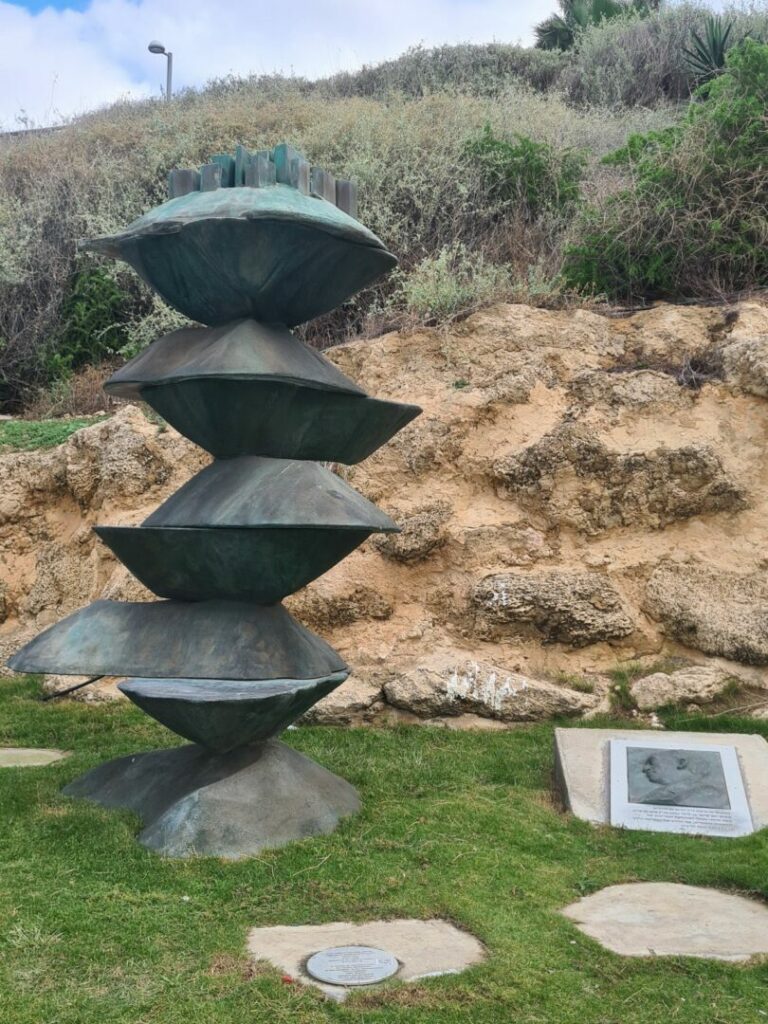 sculpture en hommage à haim arlozoroff